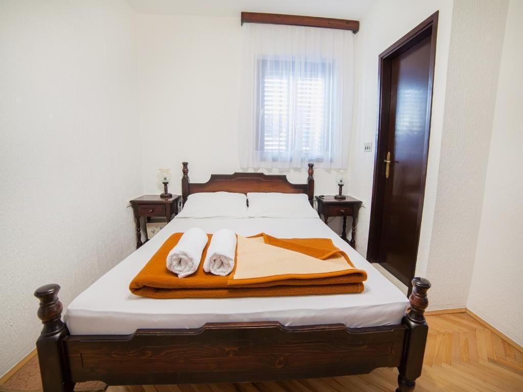 Guest House 4M Petrovac Phòng bức ảnh
