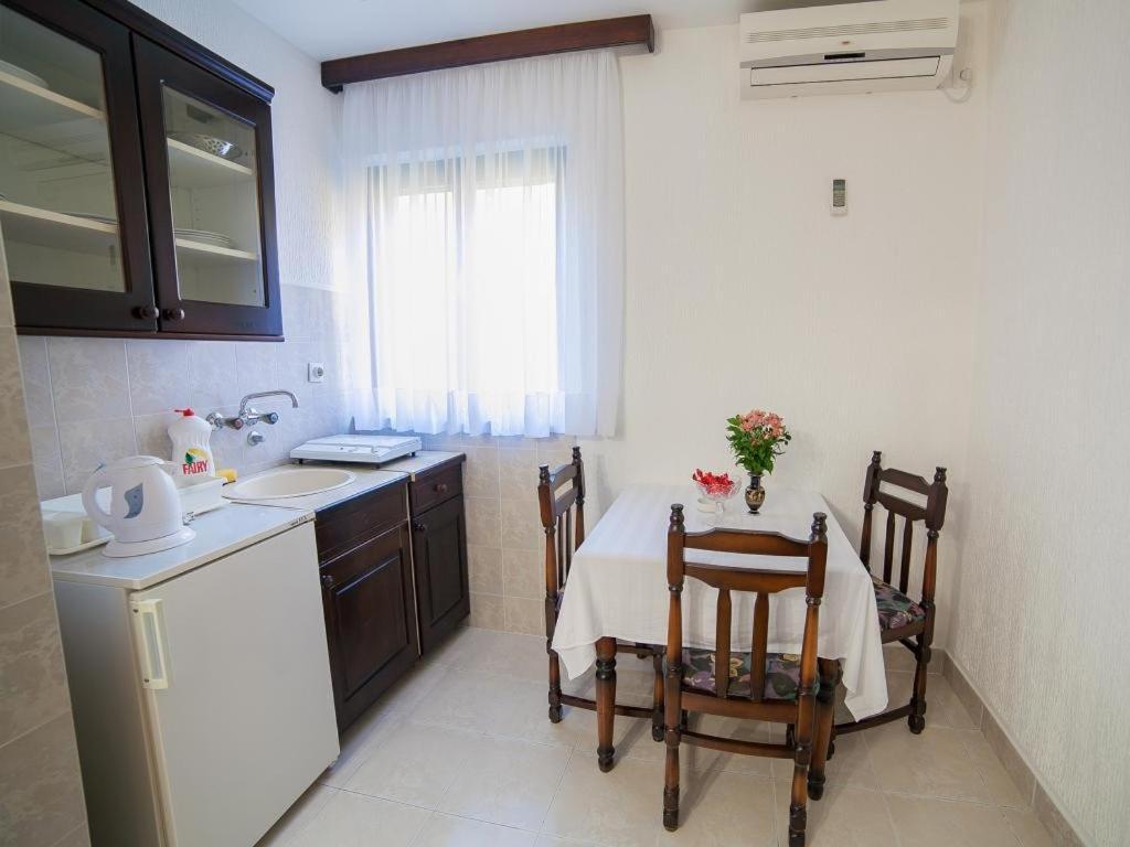 Guest House 4M Petrovac Phòng bức ảnh