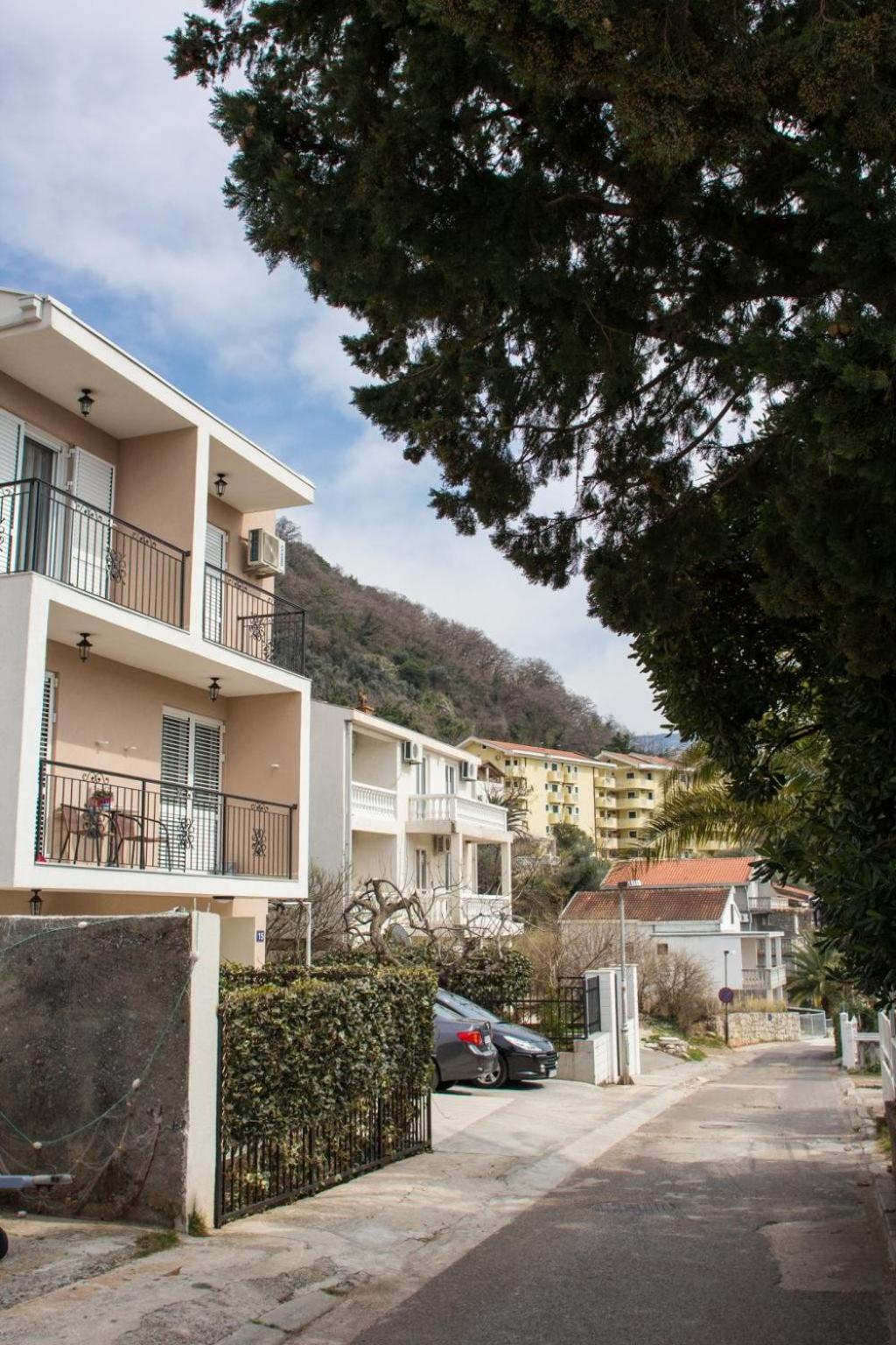 Guest House 4M Petrovac Phòng bức ảnh